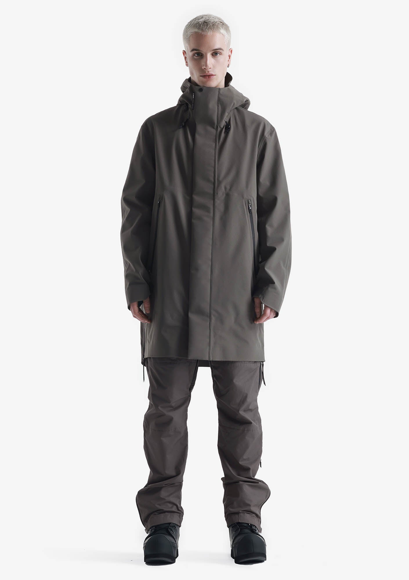Технологичный дождевик MISHIMA Qm508-513 | KRAKATAU antagonist
